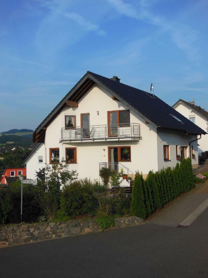 Ferienwohnung Basche Oberzissen Exterior photo